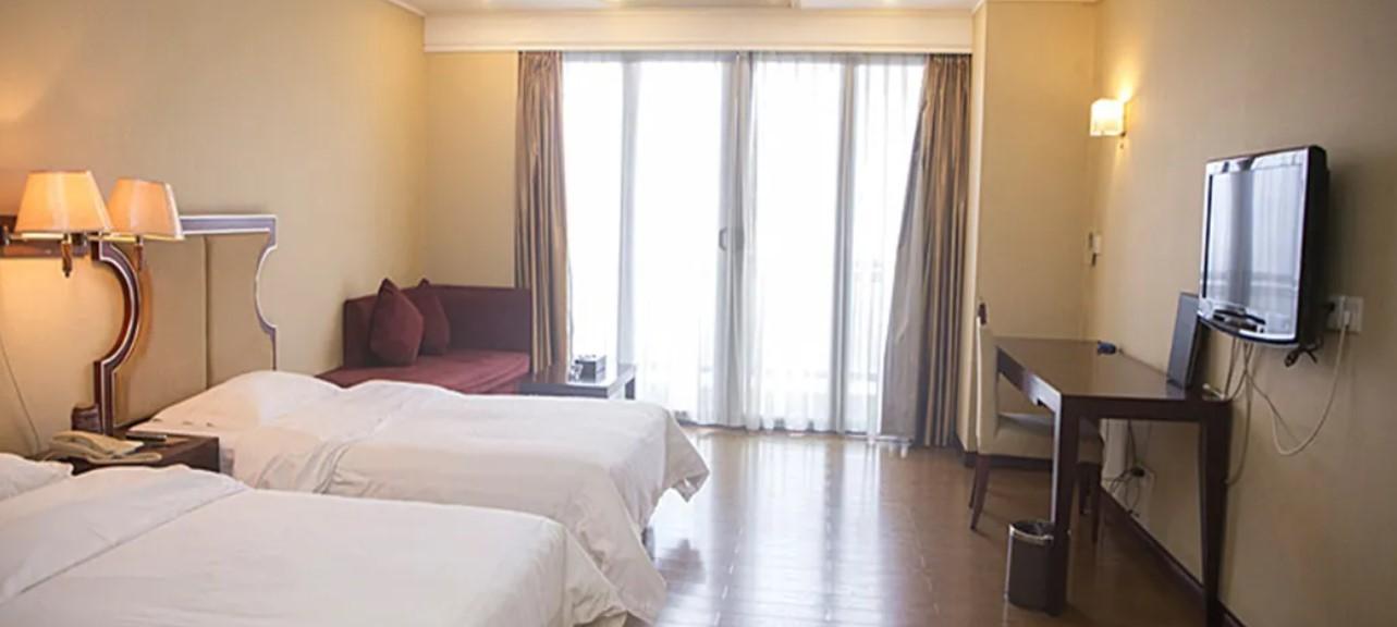 Yinfeng Hotel Guangzhou North Station Branch, Huacheng Road Subway Station Branch מראה חיצוני תמונה