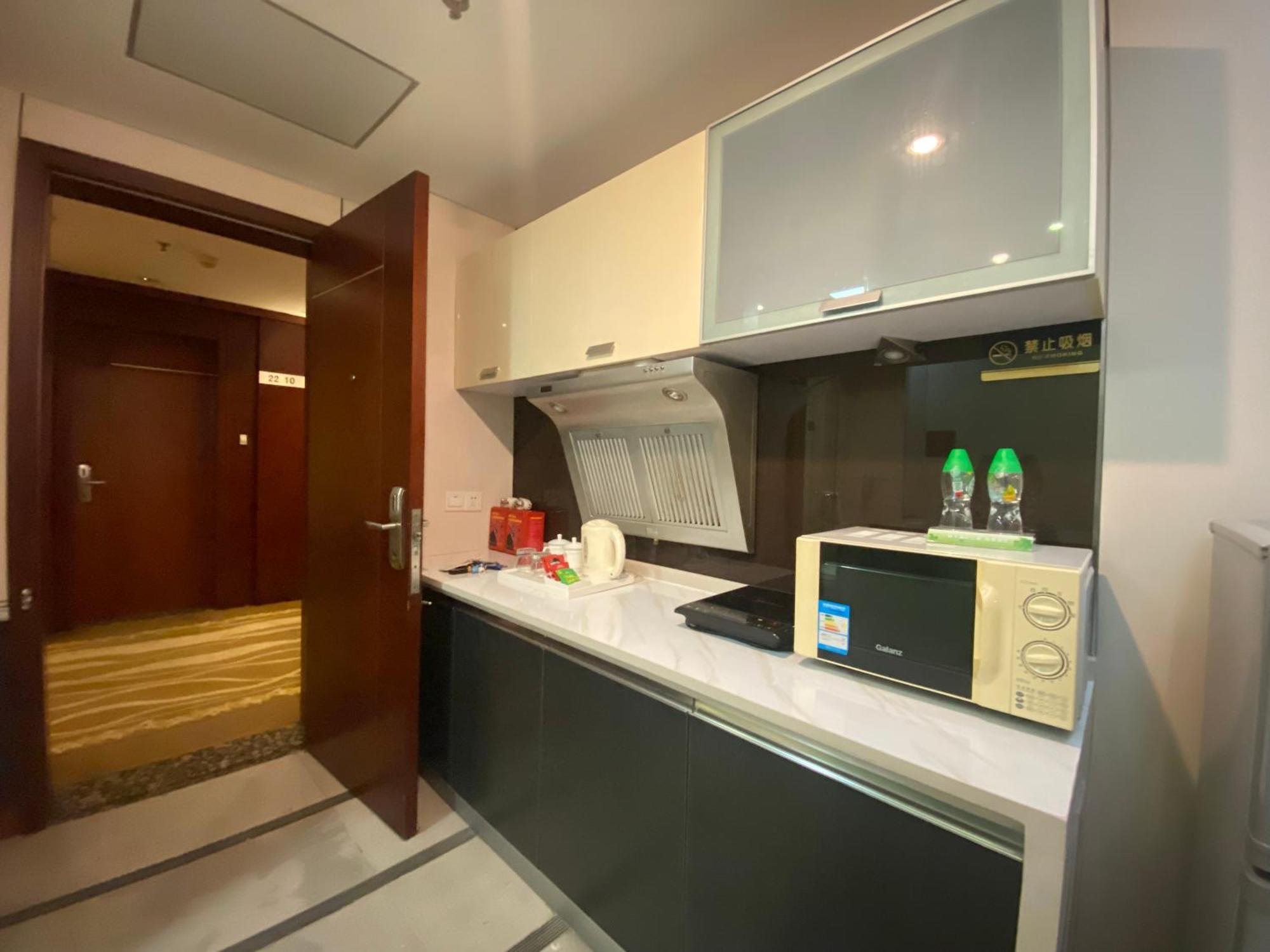 Yinfeng Hotel Guangzhou North Station Branch, Huacheng Road Subway Station Branch מראה חיצוני תמונה